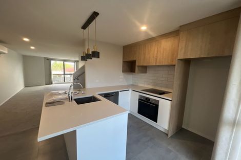 Photo of property in 3/11 Scanlen Terrace, Kelston, Auckland, 0602