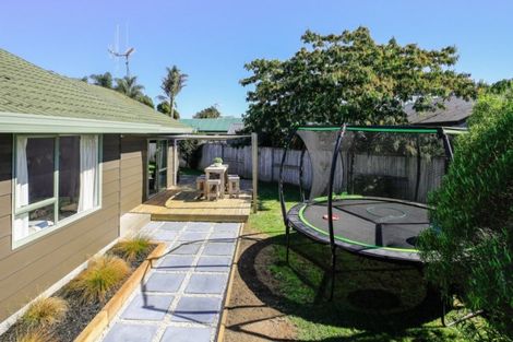 Photo of property in 13 Myrlene Place, Nawton, Hamilton, 3200