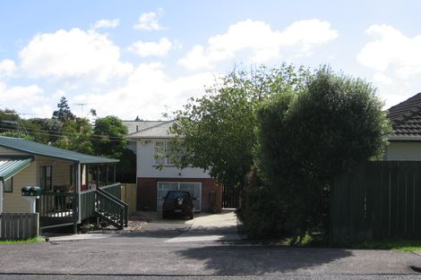 Photo of property in 2a Longburn Road, Henderson, Auckland, 0610