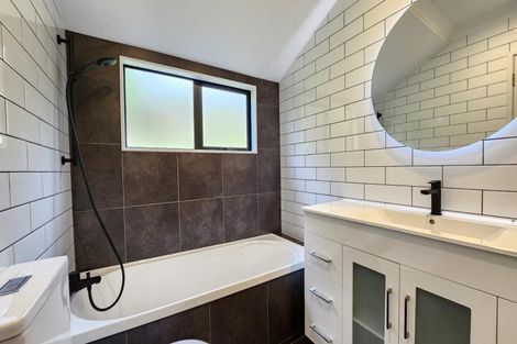 Photo of property in 6a Marjory Close, Broadmeadows, Wellington, 6035