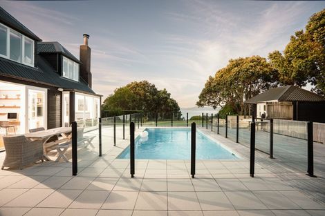 Photo of property in 34 Seatoun Heights Road, Seatoun, Wellington, 6022