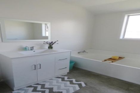 Photo of property in 5a Maire Street, Inglewood, 4330