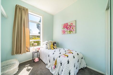 Photo of property in 8b Awamutu Grove, Waiwhetu, Lower Hutt, 5010