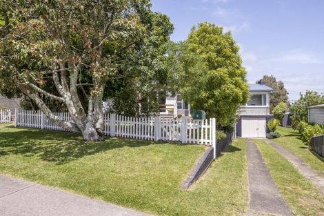 Photo of property in 8 Ngaio Road, Raumati Beach, Paraparaumu, 5032