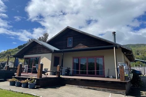 Photo of property in 19 Haile Lane, Pohara, Takaka, 7183