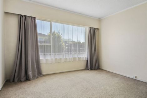 Photo of property in 2/15 Meadowcourt Drive, Manukau, Auckland, 2025