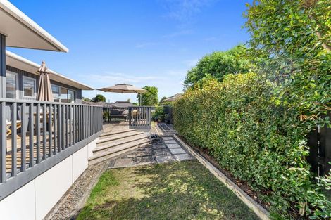 Photo of property in 22 Himalaya Drive, Half Moon Bay, Auckland, 2012