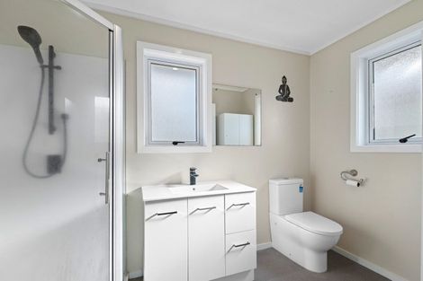 Photo of property in 28 Koutu Road, Koutu, Rotorua, 3010