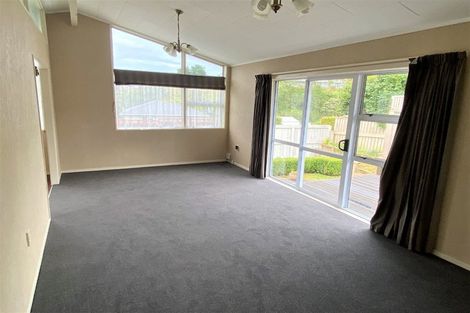 Photo of property in 9 Heaphy Street, Westown, New Plymouth, 4310