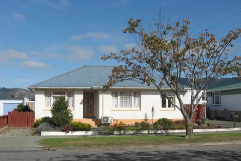 Photo of property in 22 Rugby Street, Waimate, 7924