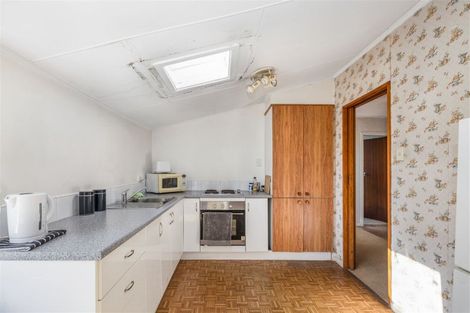 Photo of property in 21 Tarawera Road, Johnsonville, Wellington, 6037