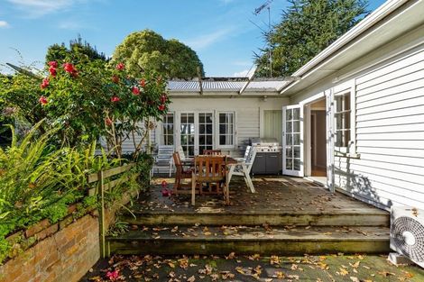 Photo of property in 6 Riddell Road, Glendowie, Auckland, 1071