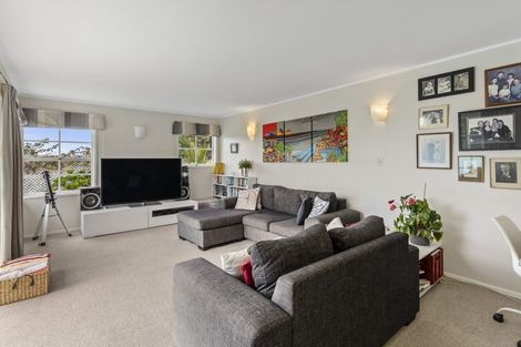 Photo of property in 85 Glenmore Road, Sunnyhills, Auckland, 2010