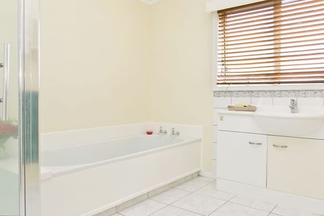 Photo of property in 9 Greenwich Street, Richmond Heights, Taupo, 3330