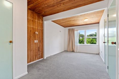 Photo of property in 352 Motutara Road, Muriwai, 0881