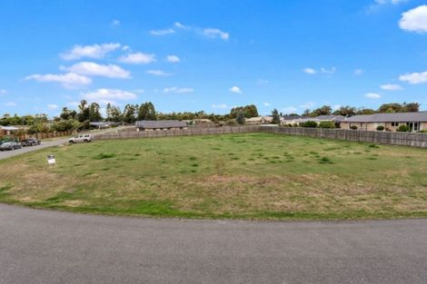 Photo of property in 2 Crawford Close, Amberley, 7410