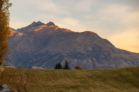 Photo of property in 1124 Malaghans Road, Arrowtown, 9371