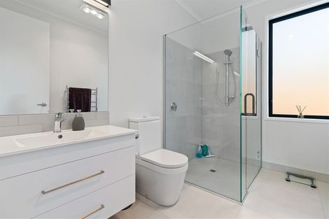 Photo of property in 44 Spikes Way, Whitianga, 3510