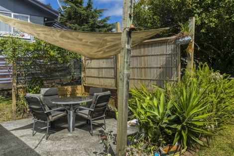 Photo of property in 4 Chislehurst Street, Henderson, Auckland, 0612