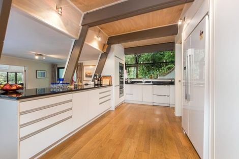 Photo of property in 75 Park Hill Road, Birkenhead, Auckland, 0626