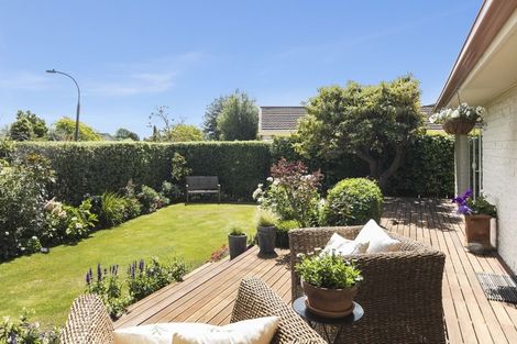 Photo of property in 21 Rutherglen Avenue, Ilam, Christchurch, 8041