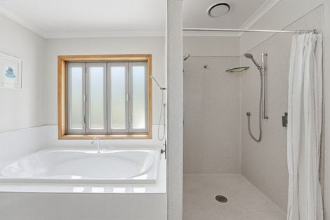 Photo of property in 42d Camellia Avenue, Bell Block, New Plymouth, 4312