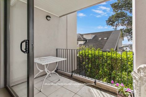 Photo of property in 1a/12 Selwyn Road, Cockle Bay, Auckland, 2014