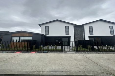 Photo of property in 6 Kumerahou Street, Kumeu, 0810