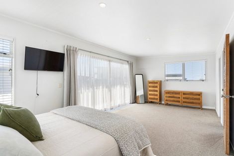 Photo of property in 106 Saint Patricks Row, Whangamata, 3620