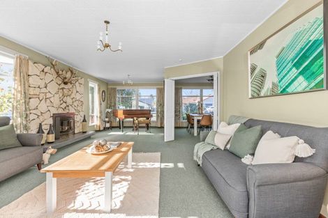 Photo of property in 14 Durham Drive, Havelock North, 4130