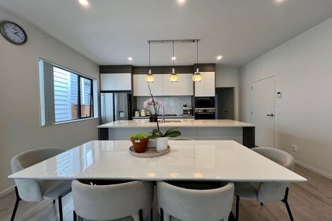 Photo of property in 12 Kairakau Street, Takanini, 2110