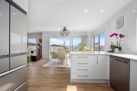 Photo of property in 174 Navigation Drive, Whitby, Porirua, 5024