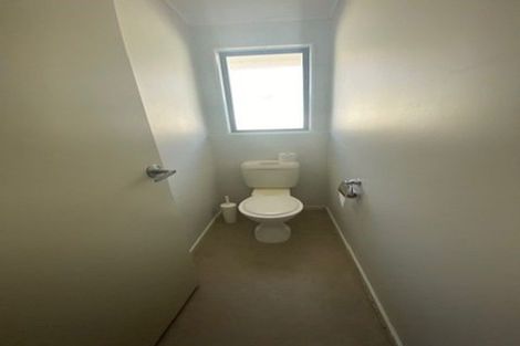 Photo of property in 33 Otanerua Road, Hatfields Beach, Orewa, 0931