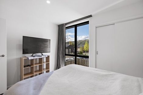 Photo of property in 4 Lauder Street, Lake Hayes, Queenstown, 9304