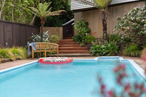 Photo of property in 15 Kowhai Street, Eastbourne, Lower Hutt, 5013