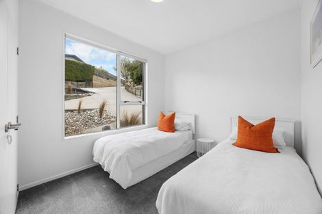 Photo of property in 17 Hillview Place, Wanaka, 9305