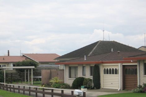 Photo of property in 390 Otumoetai Road, Otumoetai, Tauranga, 3110