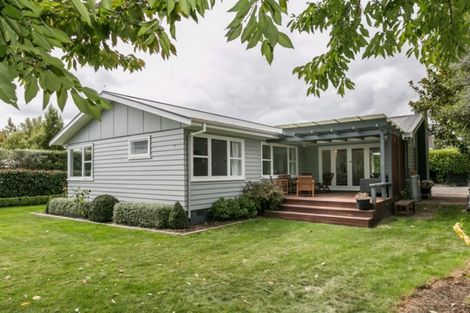 Photo of property in 17 Brookvale Road, Havelock North, 4130