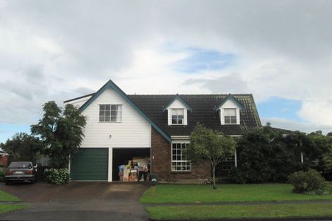 Photo of property in 65 Aviemore Drive, Highland Park, Auckland, 2010