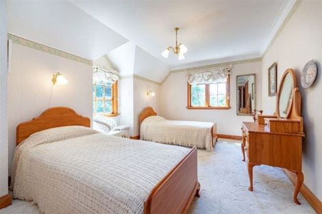 Photo of property in 92 Viewmont Drive, Harbour View, Lower Hutt, 5010