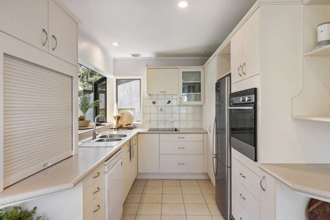 Photo of property in 29 Calman Place, Chatswood, Auckland, 0626