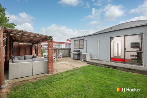 Photo of property in 101 Oxford Street, South Dunedin, Dunedin, 9012