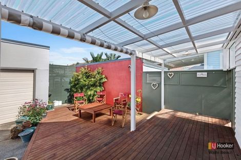 Photo of property in 31 Ocean View Road, Waihi Beach, 3611