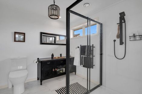 Photo of property in 114 Kaitemako Road South, Ohauiti, Tauranga, 3173