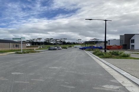 Photo of property in 18 Herekino Street, Westgate, Auckland, 0814