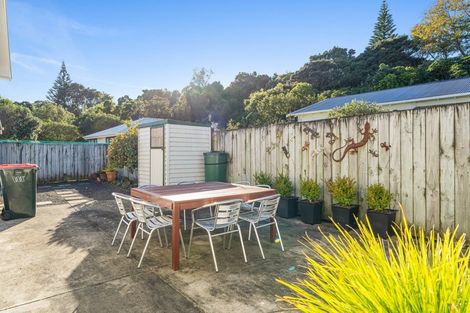 Photo of property in 44 Hookway Grove, Paraparaumu, 5032