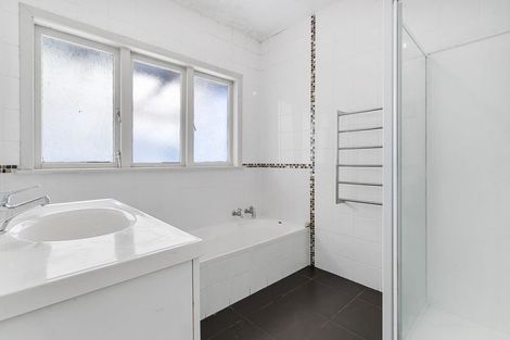 Photo of property in 42 Willis Road, Papakura, 2110