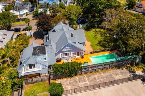 Photo of property in 2 Minnehaha Avenue, Takapuna, Auckland, 0622