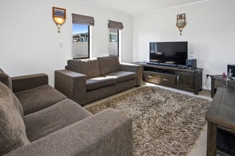 Photo of property in 39 Greenstone Place, Clover Park, Auckland, 2019