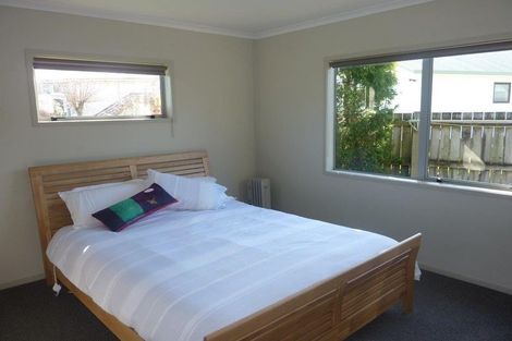 Photo of property in 2/11 Gibbs Place, Kinloch, Taupo, 3377